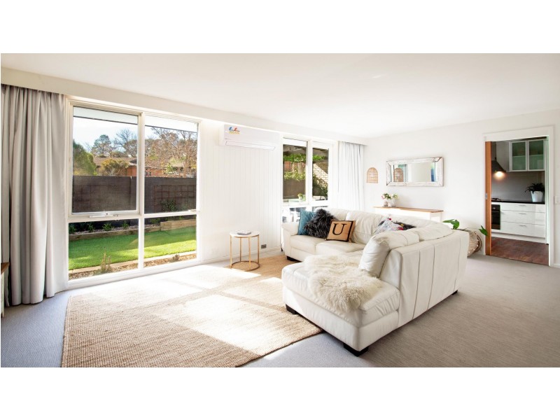 1 Bruce Place, Farrer ACT 2607