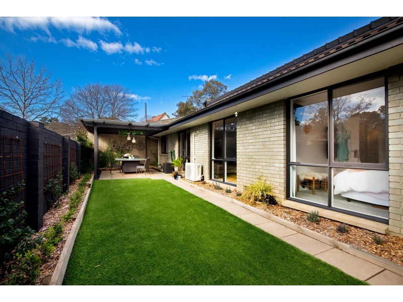 1 Bruce Place, Farrer ACT 2607