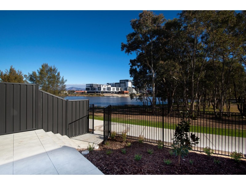 39/6 Ellison Harvey Close, Greenway ACT 2900