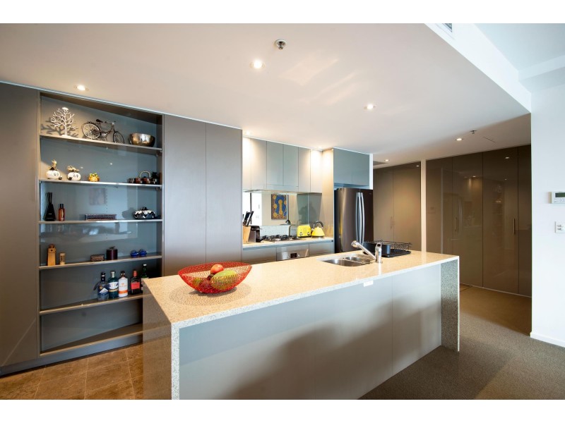 1318/240 Bunda Street, City ACT 2601