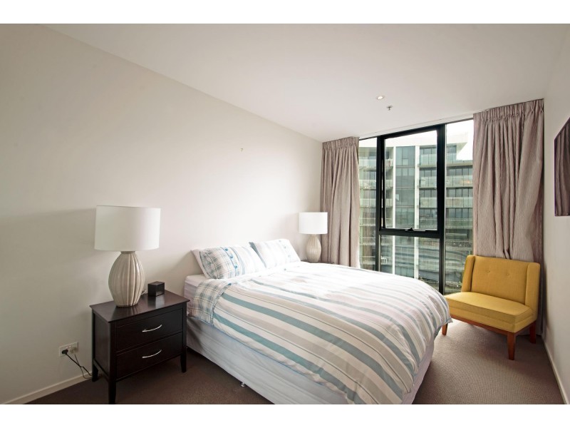 1318/240 Bunda Street, City ACT 2601