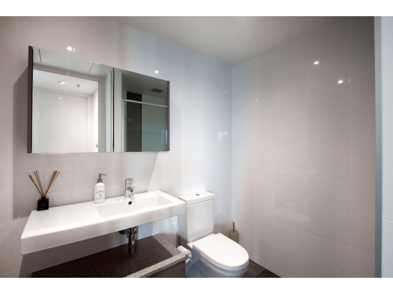 1318/240 Bunda Street, City ACT 2601