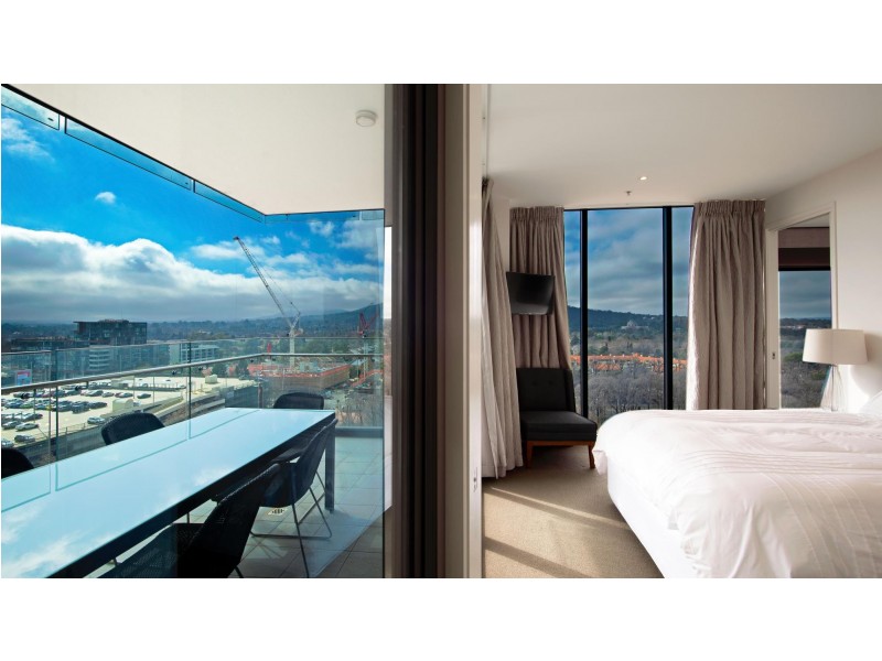 1318/240 Bunda Street, City ACT 2601