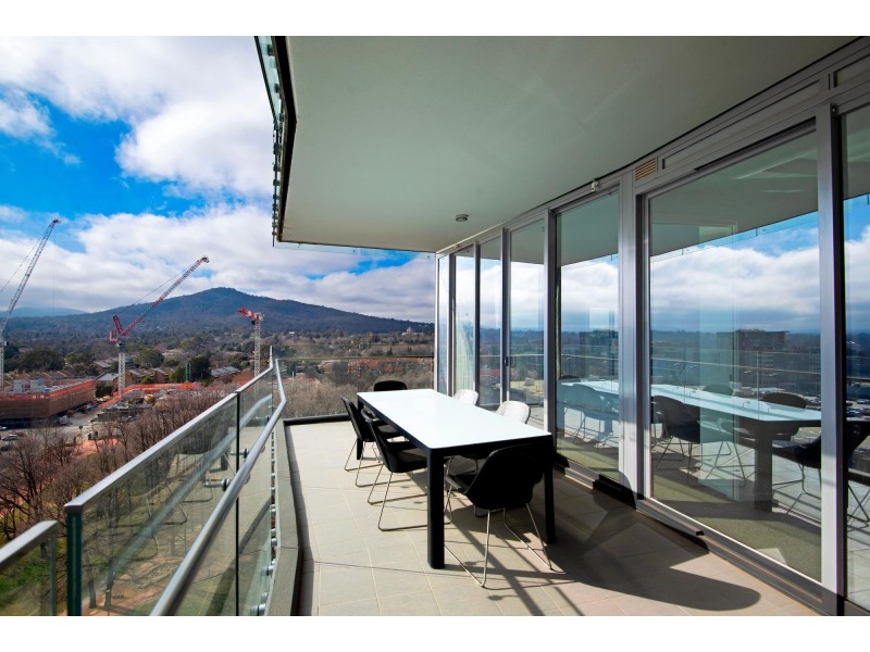 1318/240 Bunda Street, City ACT 2601