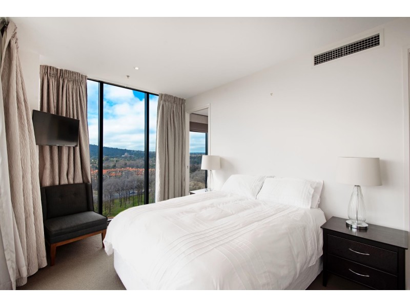 1318/240 Bunda Street, City ACT 2601