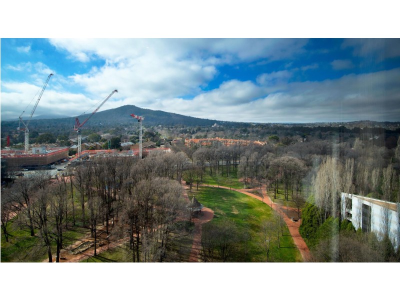 1318/240 Bunda Street, City ACT 2601