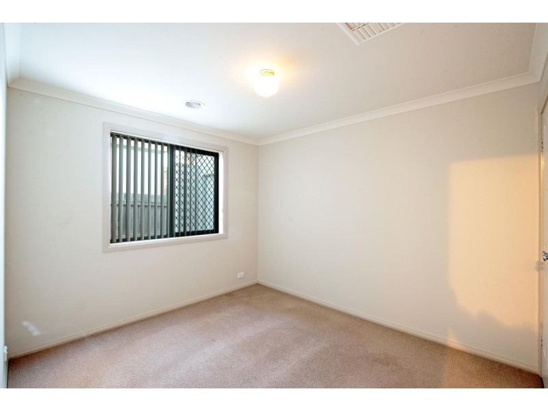 10 Inglewood Street, Gungahlin ACT 2912