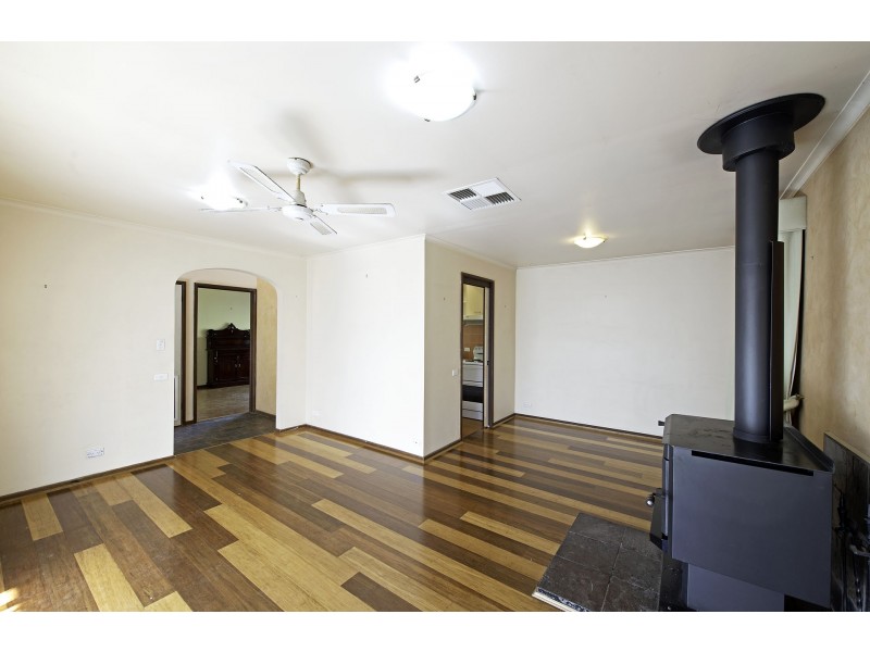 23 Denny Street, Latham ACT 2615