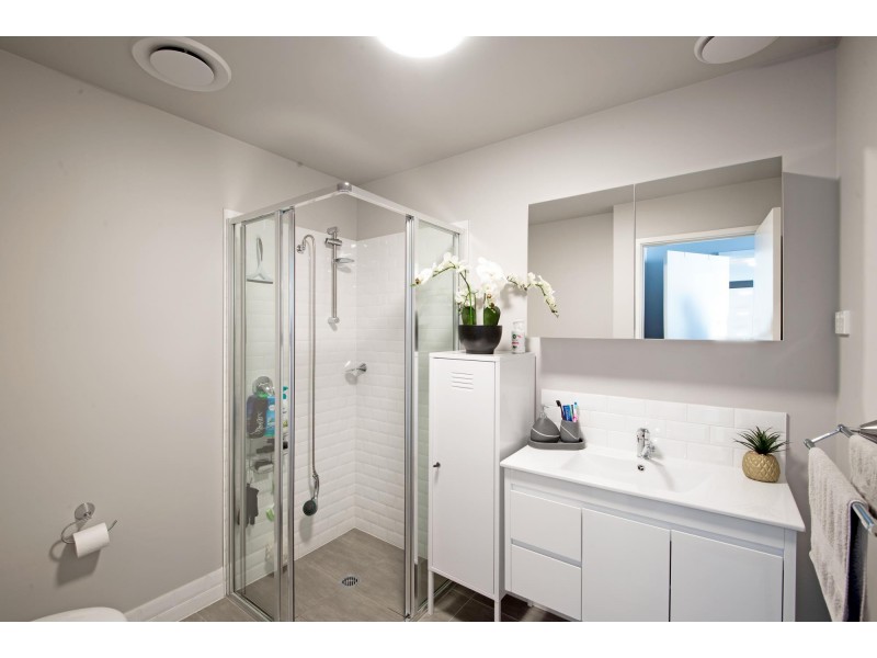 232/12 Limburg Way, Greenway ACT 2900