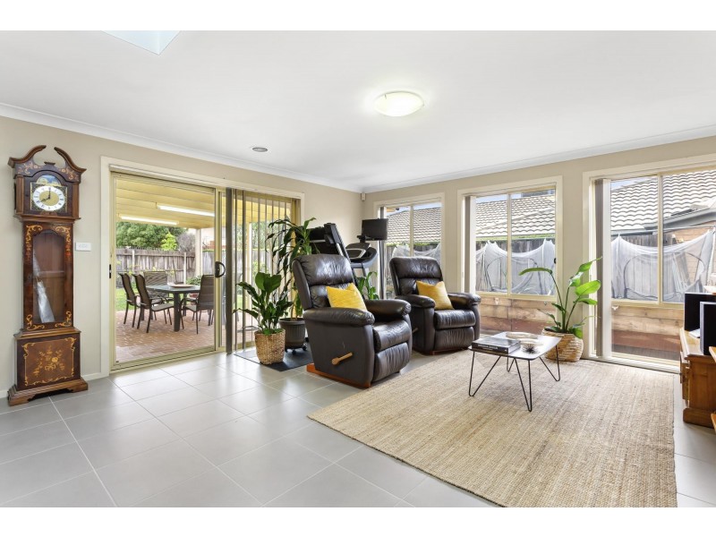 16 Thea Astley Crescent, Franklin ACT 2913