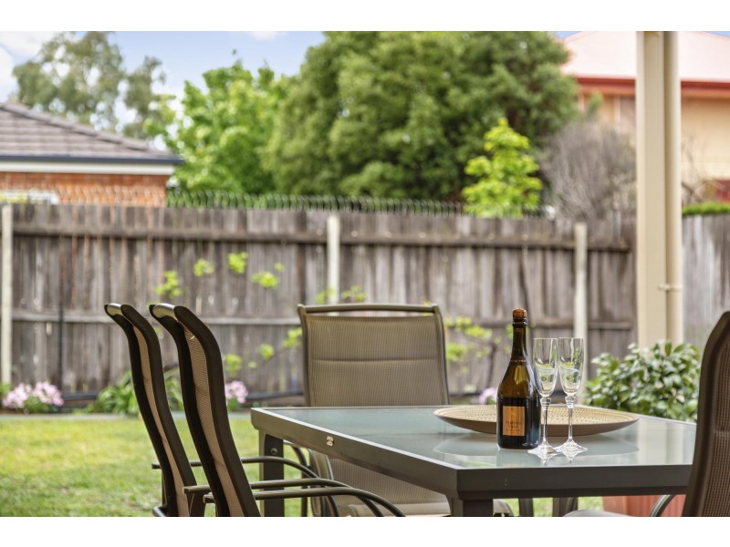 16 Thea Astley Crescent, Franklin ACT 2913