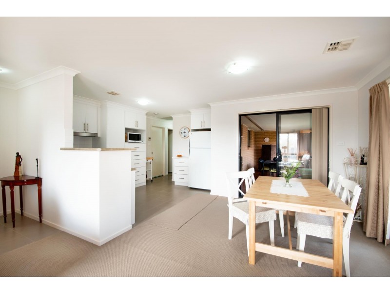 10 Pinner Place, Macgregor ACT 2615