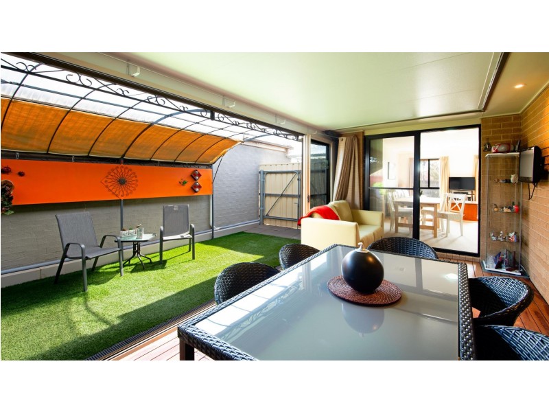 10 Pinner Place, Macgregor ACT 2615