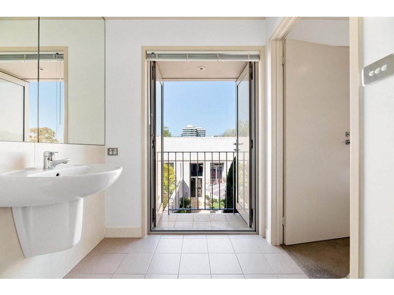 2/14 Gould Street, Turner ACT 2612