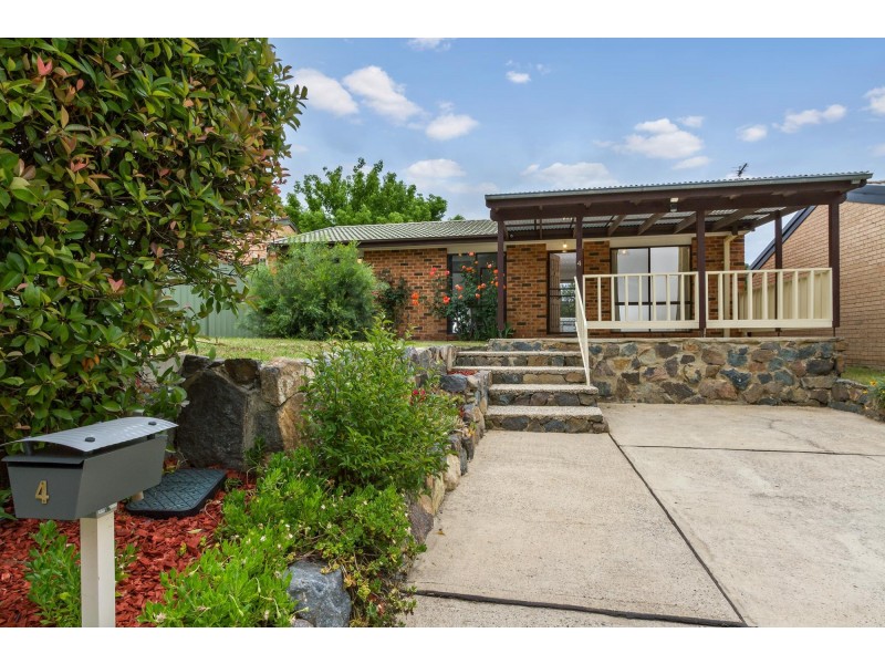 4 Sommers Street, Conder ACT 2906