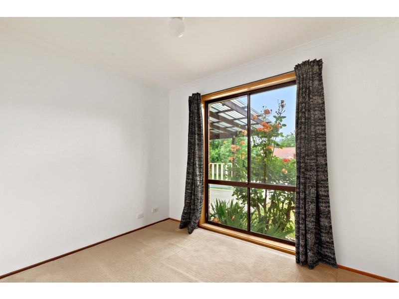 4 Sommers Street, Conder ACT 2906
