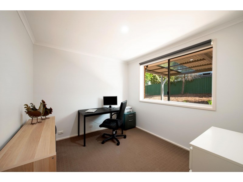 88 Bettington Circuit, Charnwood ACT 2615