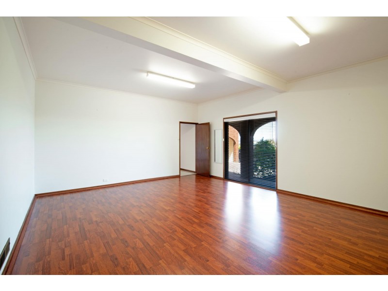 17 Bainton Crescent, Melba ACT 2615