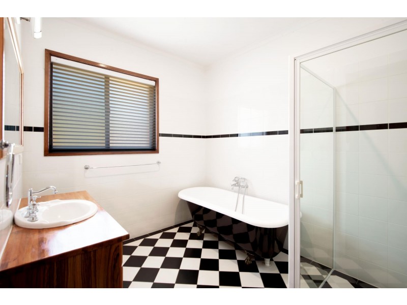 17 Bainton Crescent, Melba ACT 2615