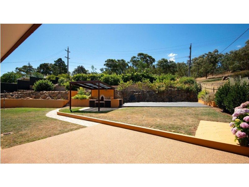 17 Bainton Crescent, Melba ACT 2615