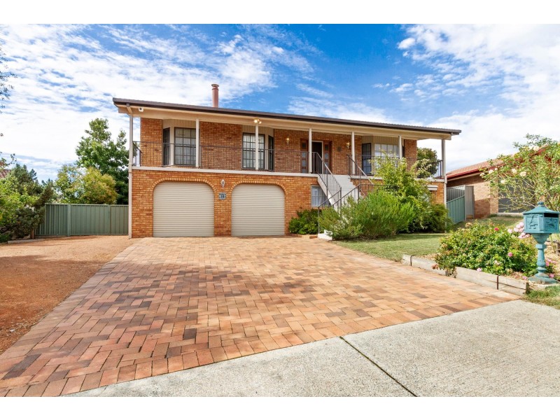 8 Cooksey Place, Florey ACT 2615