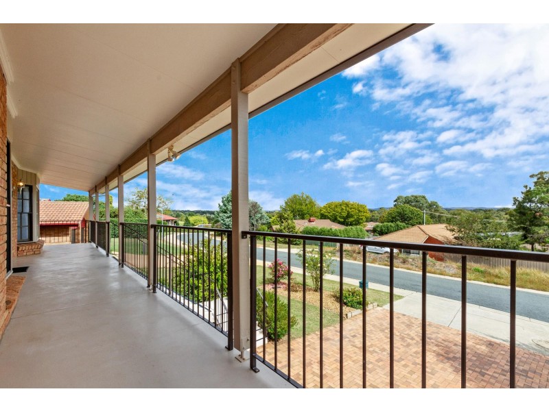 8 Cooksey Place, Florey ACT 2615