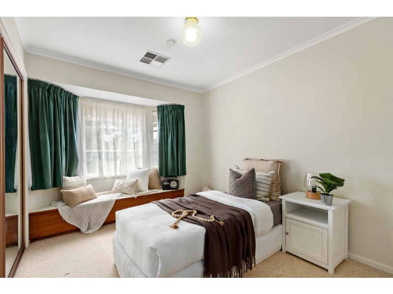 8 Cooksey Place, Florey ACT 2615