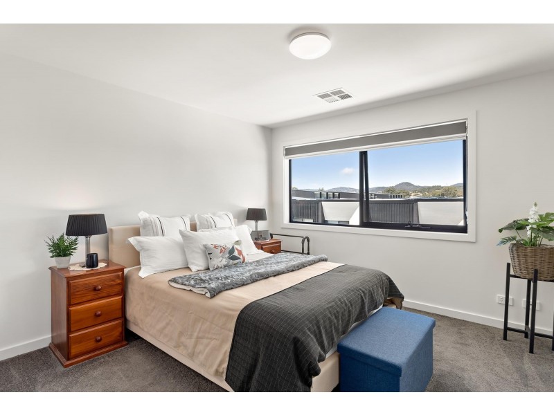 83/1 Rowland Rees Crescent, Greenway ACT 2900