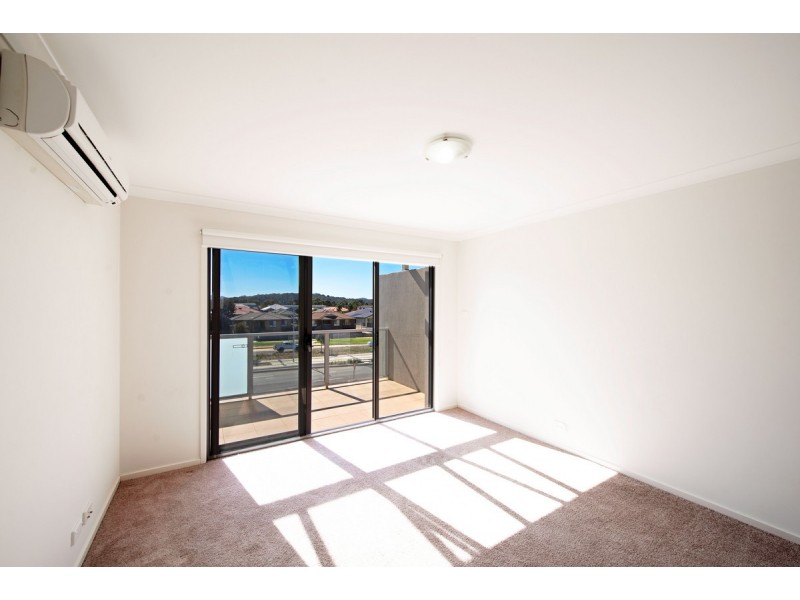 58/75 Elizabeth Jolley Crescent, Franklin ACT 2913