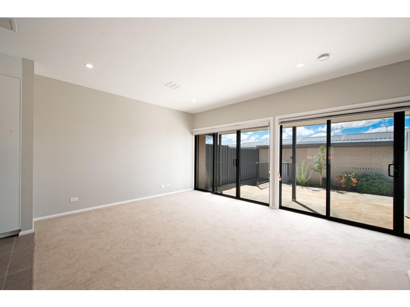 49/67 Negus Crescent, Watson ACT 2602