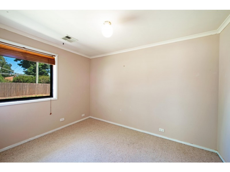 17 Hazel Smith Street, Oxley ACT 2903