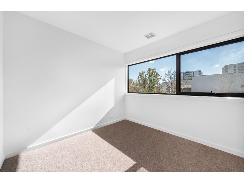 1/9 Oliver Street, Lyneham ACT 2602