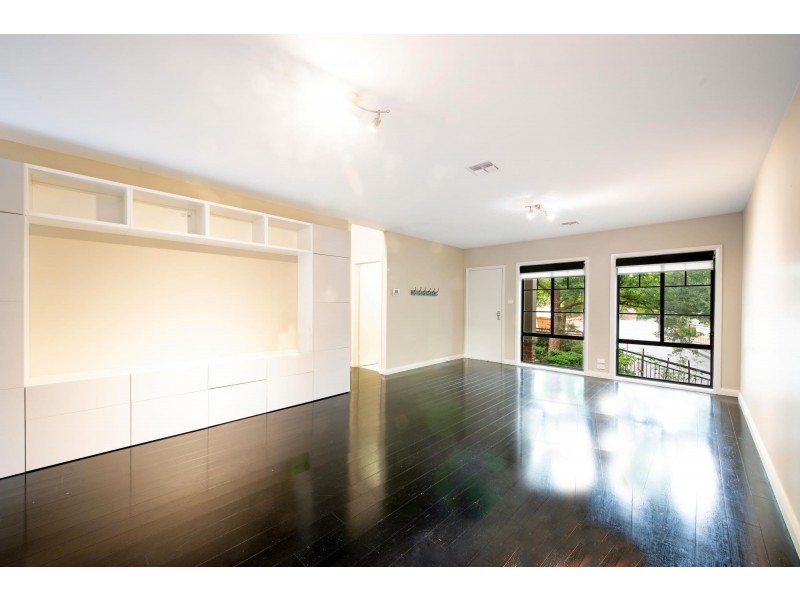 18/37 Ipima Street, Braddon ACT 2612