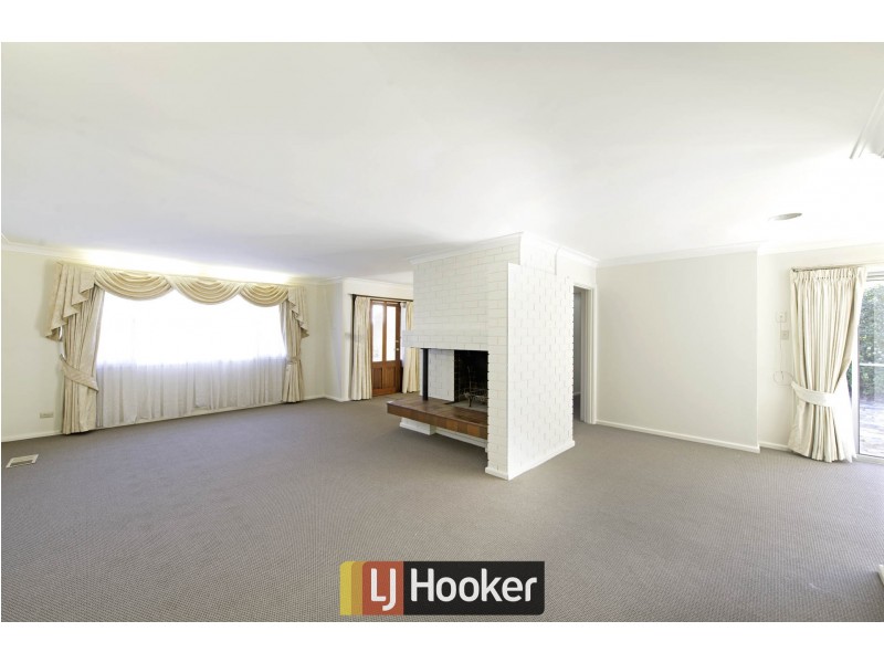 37 Kidston Crescent, Curtin ACT 2605