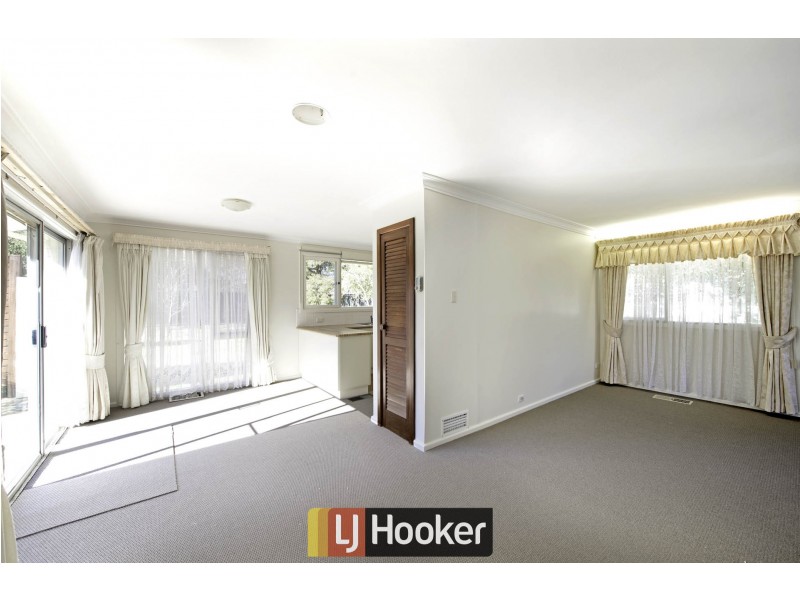 37 Kidston Crescent, Curtin ACT 2605