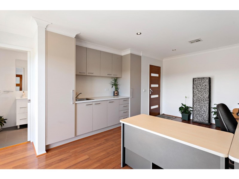 24 Brinkley Circuit, Palmerston ACT 2913