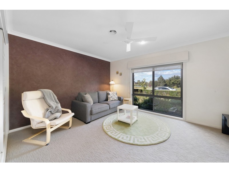 12 Donald Horne Circuit, Franklin ACT 2913