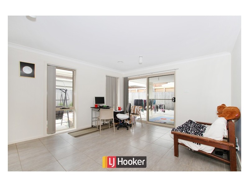 20 Ivy Kent Street, Forde ACT 2914