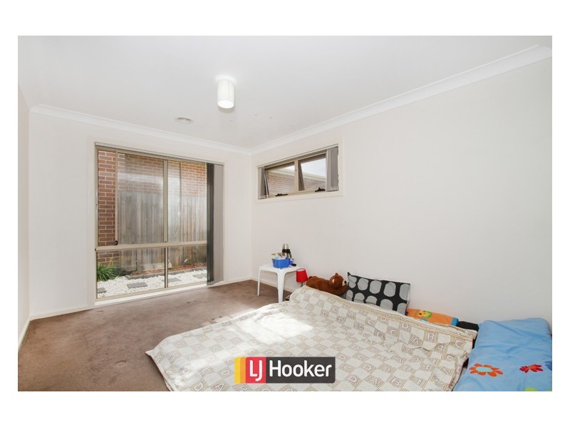 20 Ivy Kent Street, Forde ACT 2914