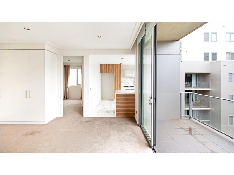172/15 Coranderrk Street, City ACT 2601