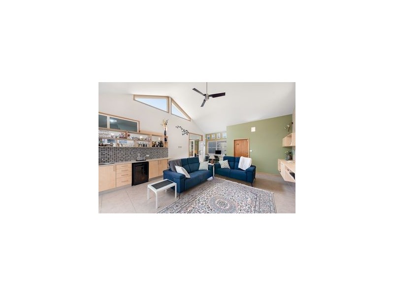 21 De Burgh Street, Lyneham ACT 2602