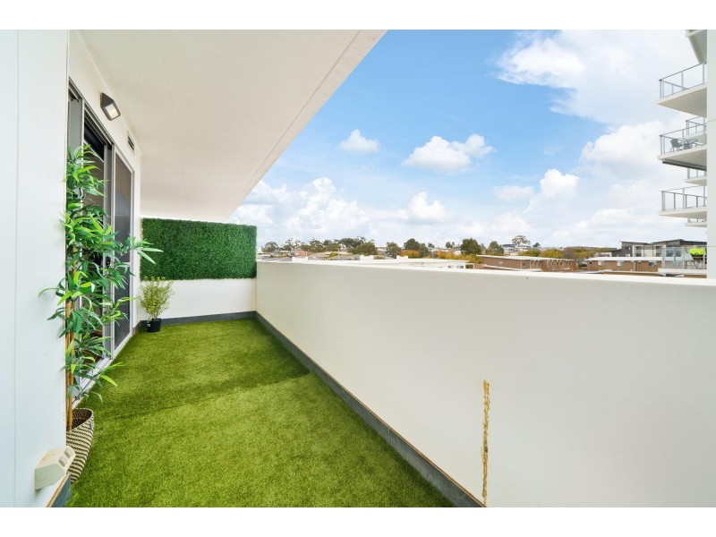 20/2 Manning Clark Crescent, Franklin ACT 2913