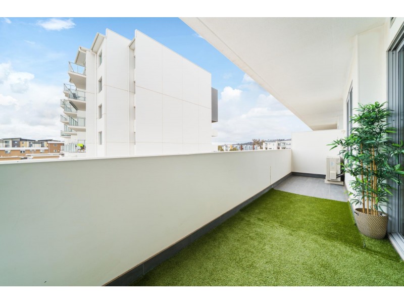 20/2 Manning Clark Crescent, Franklin ACT 2913