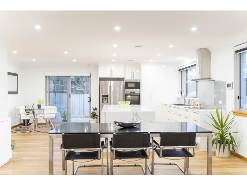 8 Macalpine Close, Mckellar ACT 2617