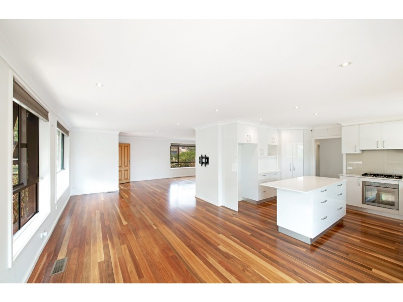 17 Lynch Street, Hughes ACT 2605