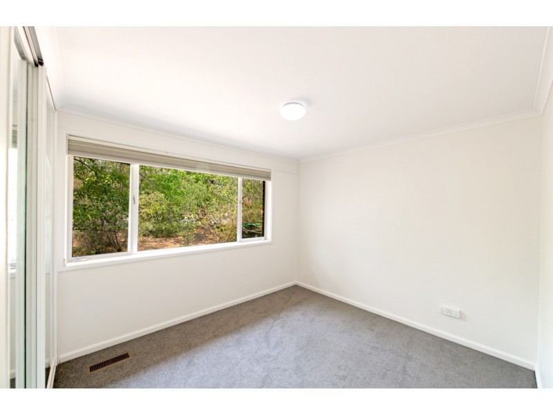 17 Lynch Street, Hughes ACT 2605