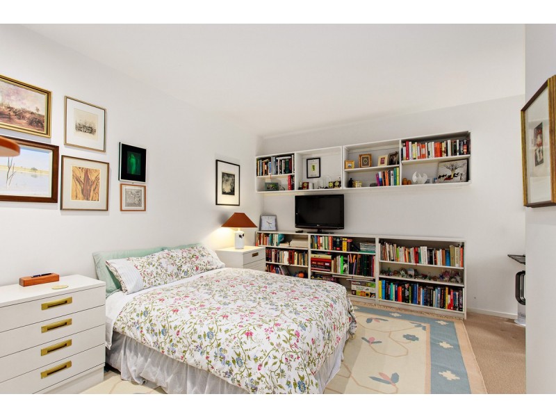 G01/165 Northbourne Avenue, Turner ACT 2612