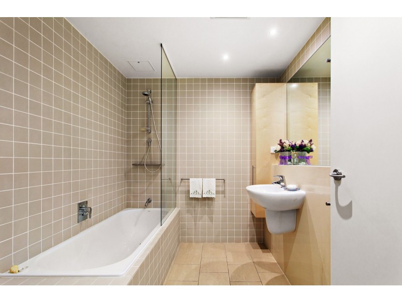 G01/165 Northbourne Avenue, Turner ACT 2612