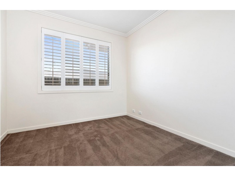 10 Flagstone Street, Harrison ACT 2914