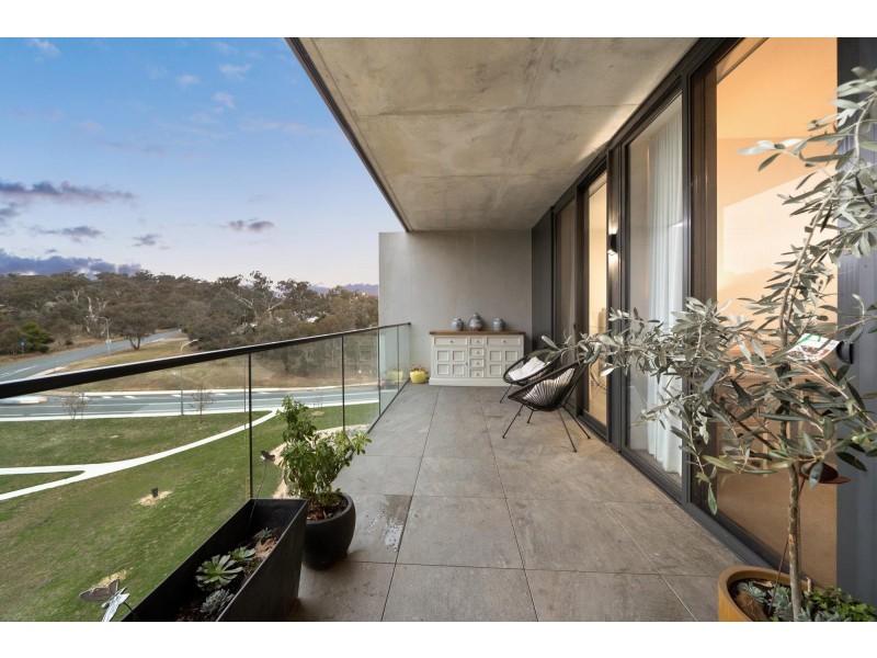 106/81 Constitution Avenue, Campbell ACT 2612